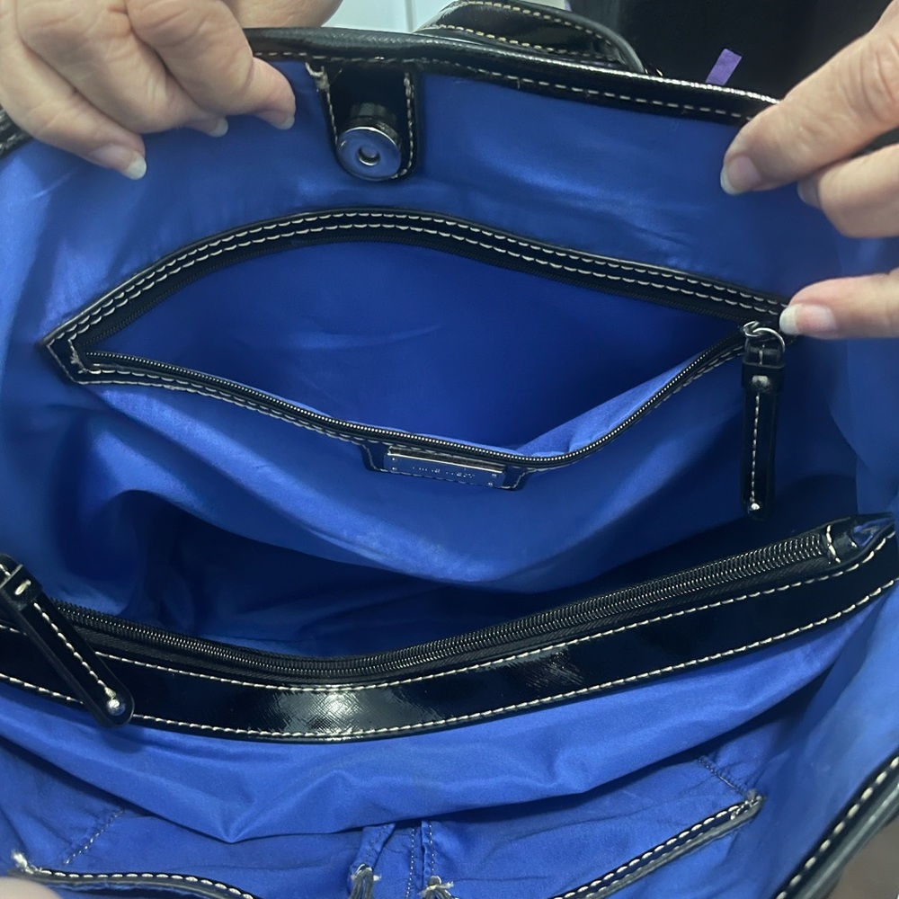Nine West Bag Blue w/Cream and Black Striped Nautical Shoulder.Color blue inside - Picture 8 of 8
